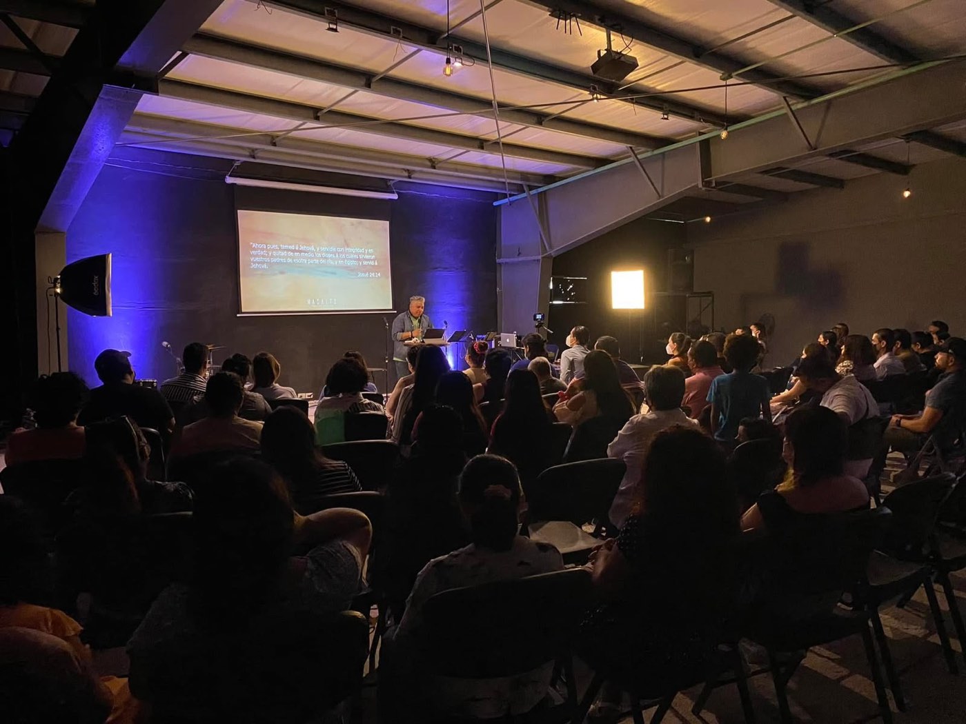 Culto de domingo de la comunidad
